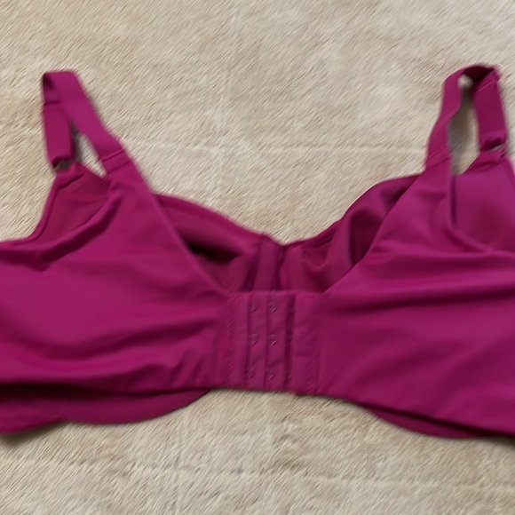 Vanity Fair Bras - Picture 8 of 10